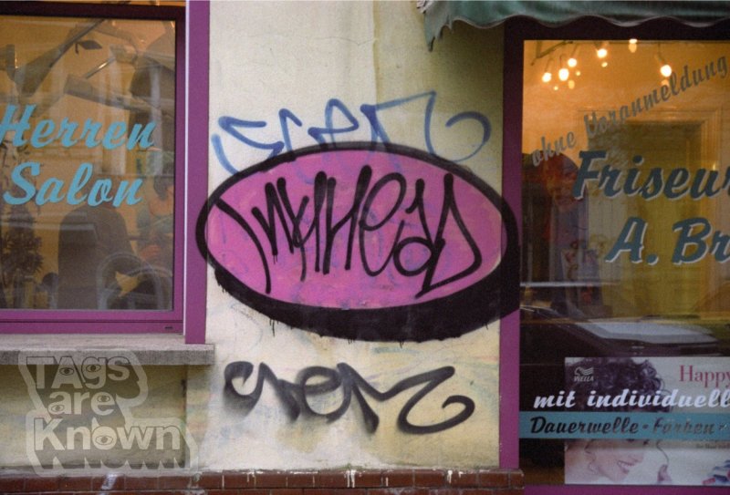 Berlin:Germany 2001-3 Graffiti Inkhead 15.jpg