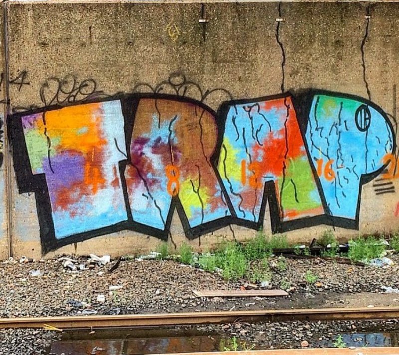 Trap Graffiti 3.JPG