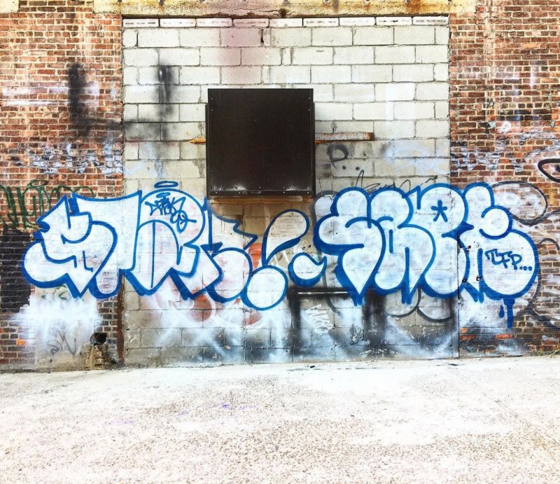 Stak Sape Graffiti.JPG