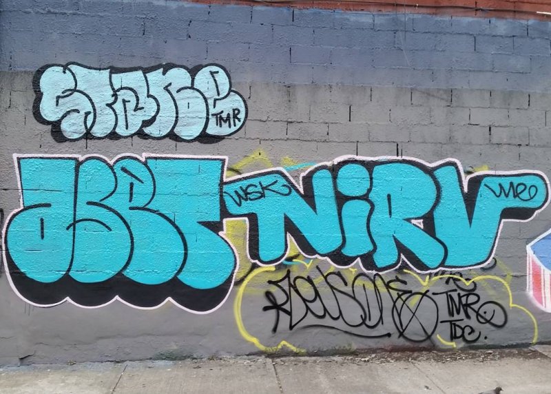 Aser Stane Nirv Zeus Graffiti.JPG